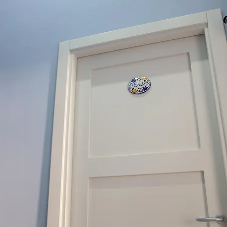 Alojamento de Acomodação e Pequeno-almoço La Perla Del Golfo 3*