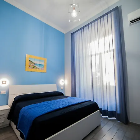 La Perla Del Golfo Alojamento de Acomodação e Pequeno-almoço Nápoles